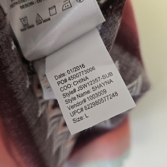 Jessica Simpson Shayna Aztec Sunburst Print Cold Shoulder Peasant Top L - Picture 10 of 11